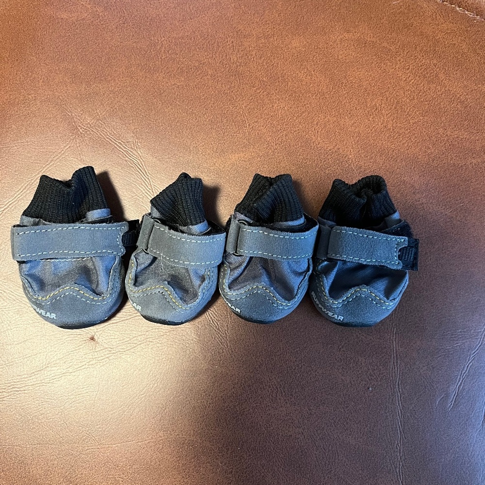 Ruffwear Dog Boots - Set of 4 - Size XXXS - Used